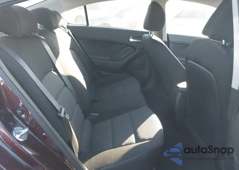 2017 Kia Forte Lx z USA, uszkodzony, nr VIN 3KPFK4A74HE151210